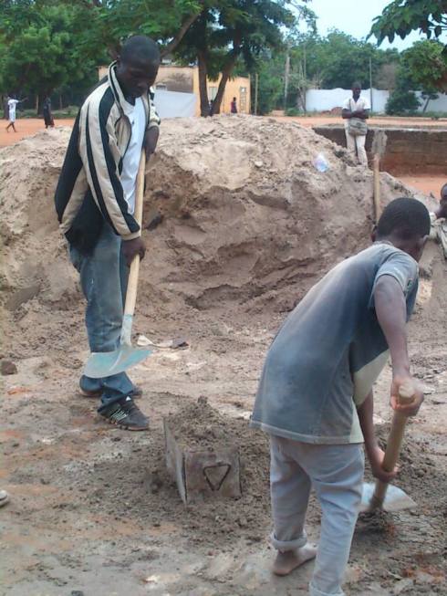 10580250_724944434237469_7098650764438101373_n